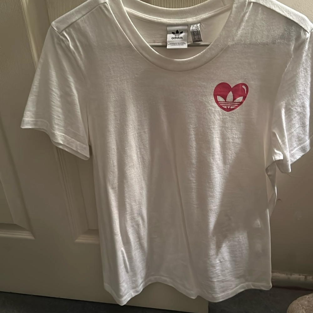 Womans adidas tee